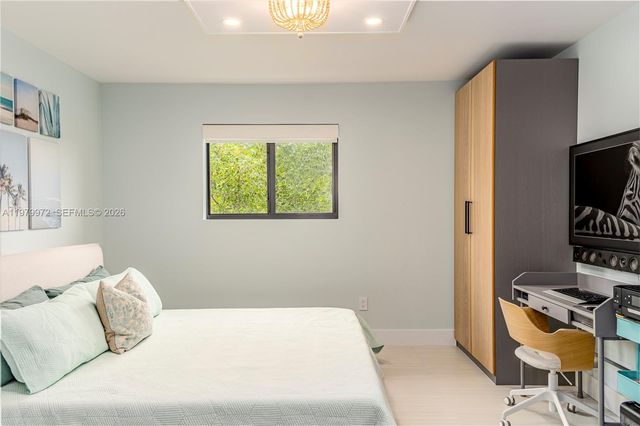 2930 Day Ave PH2N, Miami, FL 33133