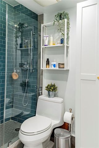 2930 Day Ave PH2N, Miami, FL 33133