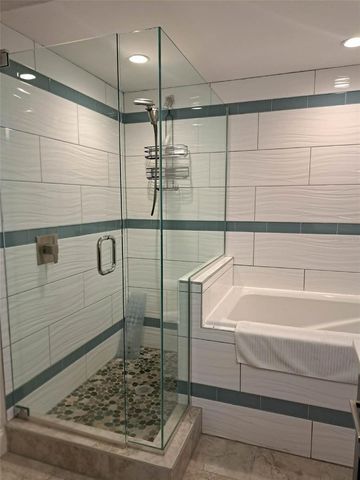 2802 PASS A GRILLE WAY 1, St Petersburg, FL 33706