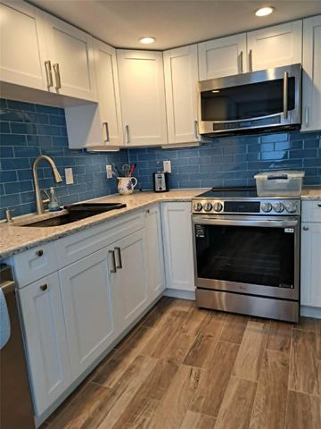 2802 PASS A GRILLE WAY 1, St Petersburg, FL 33706