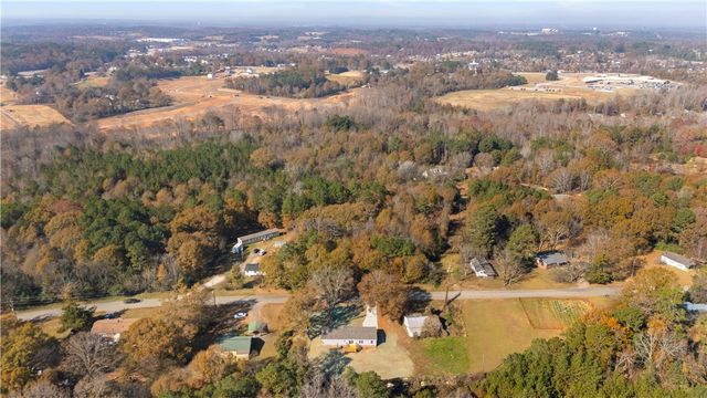 401 Mormon Church Road, Seneca, SC 29678