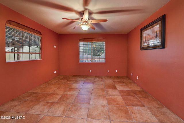 10440 E Roylstons Lane, Tucson, AZ 85747