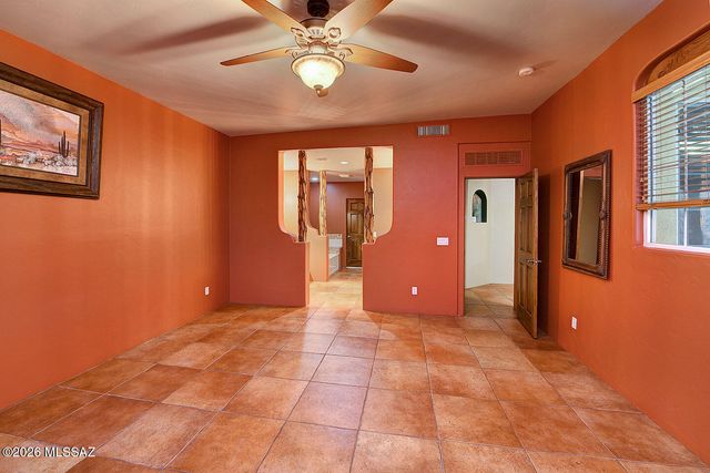 10440 E Roylstons Lane, Tucson, AZ 85747