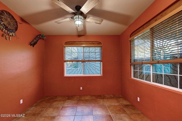 10440 E Roylstons Lane, Tucson, AZ 85747