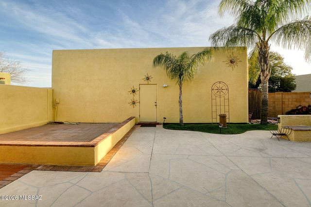 10440 E Roylstons Lane, Tucson, AZ 85747