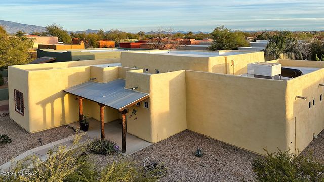 10440 E Roylstons Lane, Tucson, AZ 85747