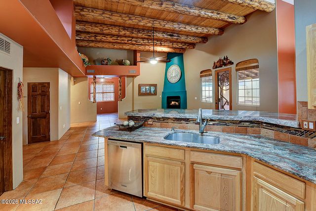 10440 E Roylstons Lane, Tucson, AZ 85747