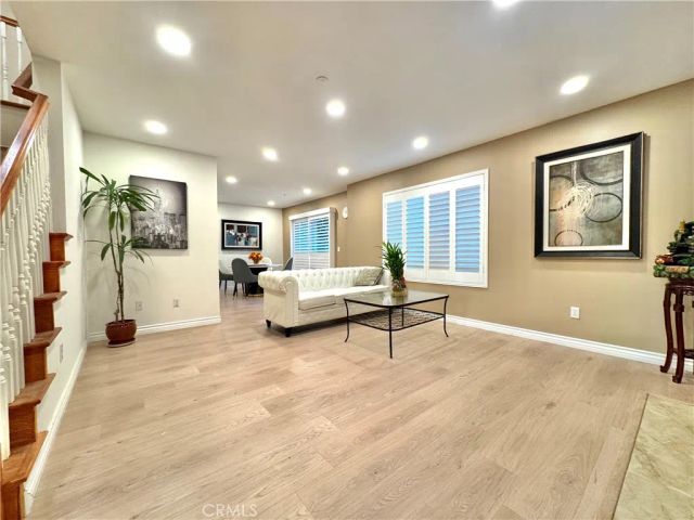 819 W Duarte, Monrovia, CA 91016