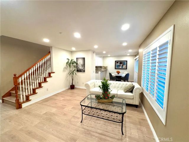 819 W Duarte, Monrovia, CA 91016