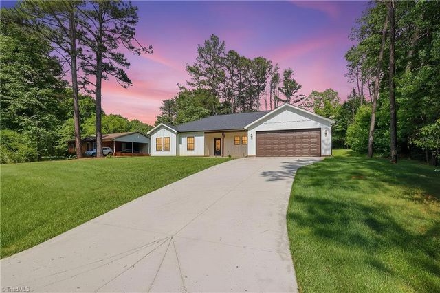 1026 Fye Drive, Newton, NC 28658