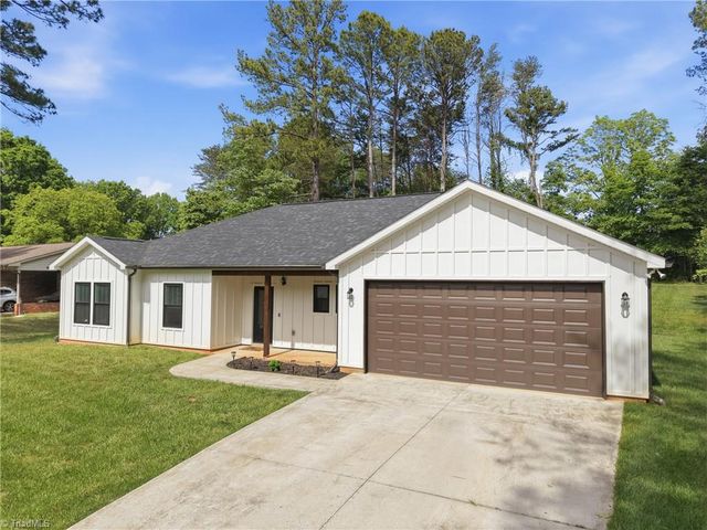 1026 Fye Drive, Newton, NC 28658