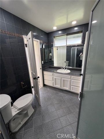 5301 Dubois, Woodland Hills (los Angeles), CA 91367