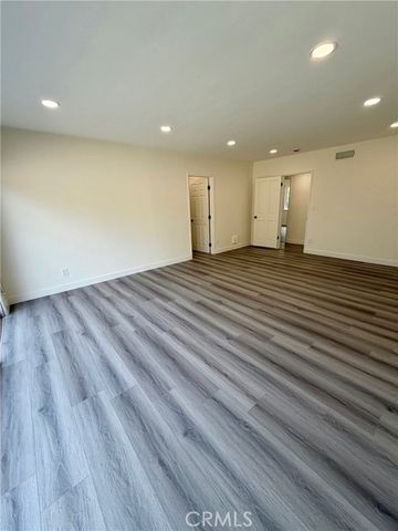 5301 Dubois, Woodland Hills (los Angeles), CA 91367