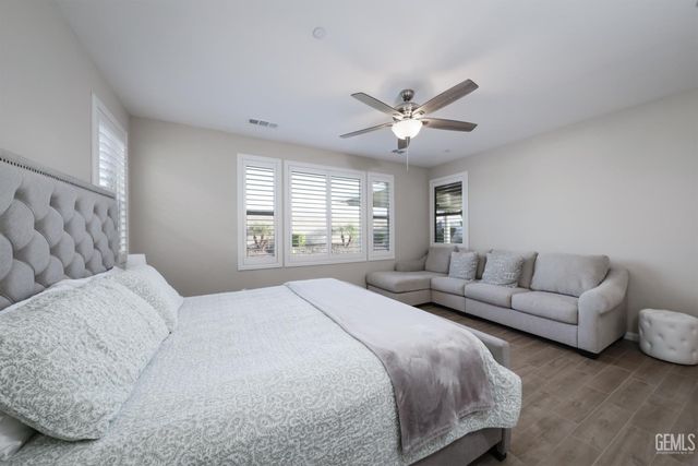 14115 Pemberley Passage Avenue, Bakersfield, CA 93311
