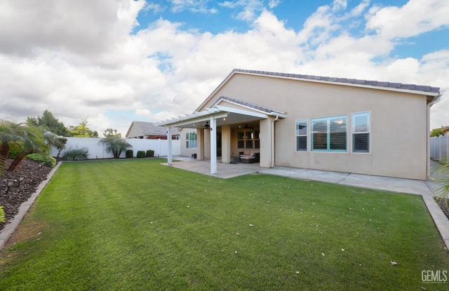 14115 Pemberley Passage Avenue, Bakersfield, CA 93311