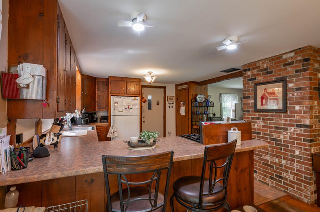 186 Old Bennington Road, Greenfield, NH 03047