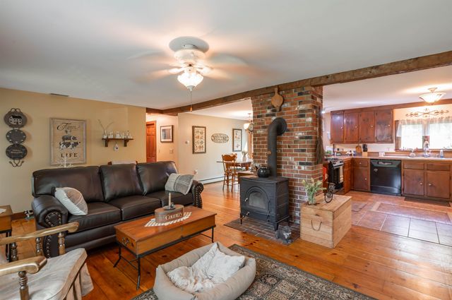186 Old Bennington Road, Greenfield, NH 03047
