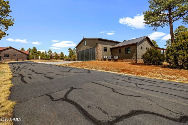 2270 SPITFIRE Circle, Overgaard, AZ 85933