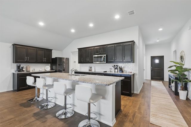 1417 Grassy Meadows Drive, Burleson, TX 76058