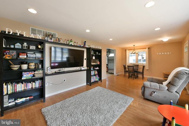 208 MARILYN RD, Hatboro, PA 19040