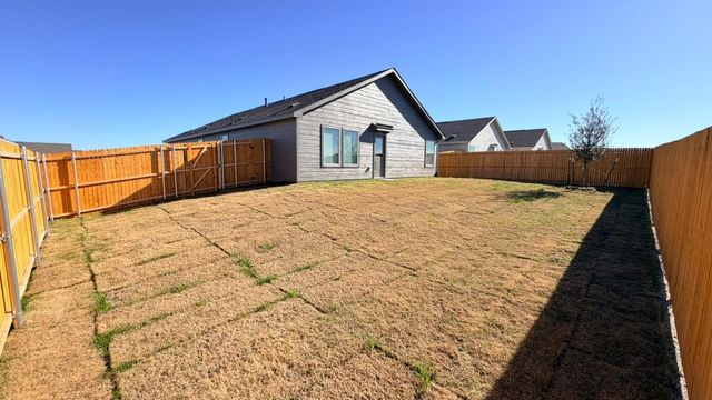 212 Asterwood Lane, Sherman, TX 75092