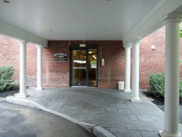 48 Landing Ln Unit 16, Laconia, NH 03246