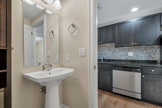 48 Landing Ln Unit 16, Laconia, NH 03246