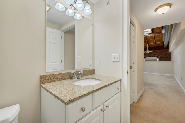 48 Landing Ln Unit 16, Laconia, NH 03246