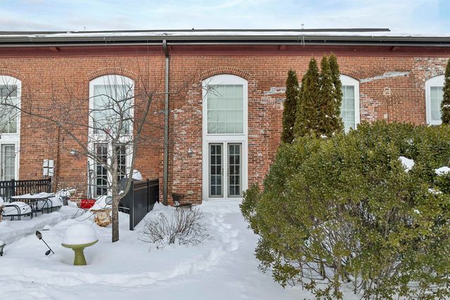 48 Landing Ln Unit 16, Laconia, NH 03246