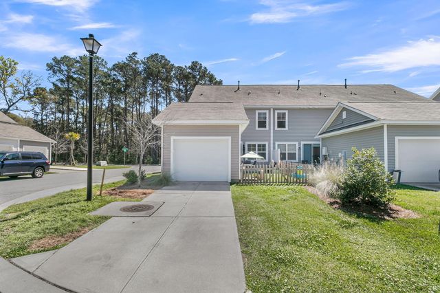1879 Towne Street, Johns Island, SC 29455