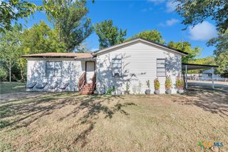 1001 W 8th Street, Cameron, TX 76520