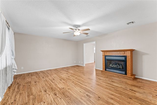 14750 Oakcrest Drive, Siloam Springs, AR 72761