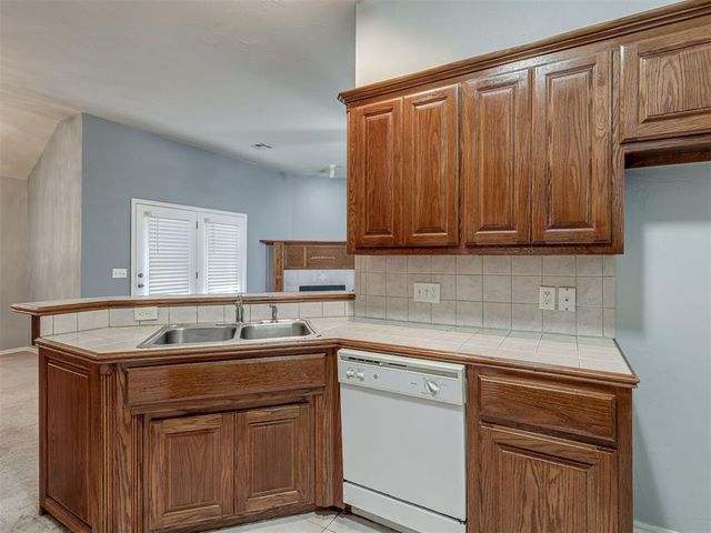 2316 SW 96th Street, Oklahoma City, OK 73159