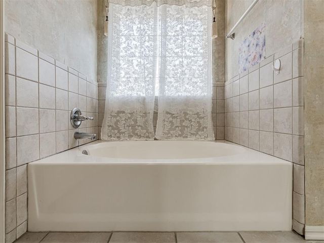 2316 SW 96th Street, Oklahoma City, OK 73159