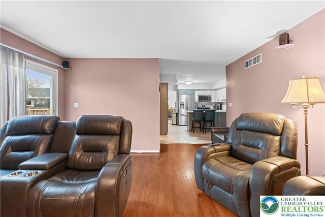 2702 Northampton Street, Bethlehem Twp, PA 18020