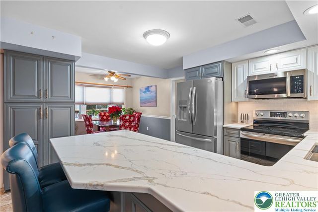 2702 Northampton Street, Bethlehem Twp, PA 18020