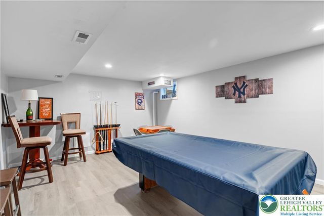 2702 Northampton Street, Bethlehem Twp, PA 18020