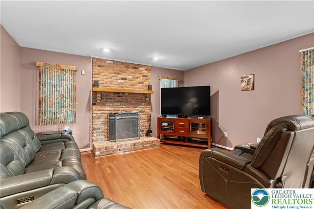 2702 Northampton Street, Bethlehem Twp, PA 18020