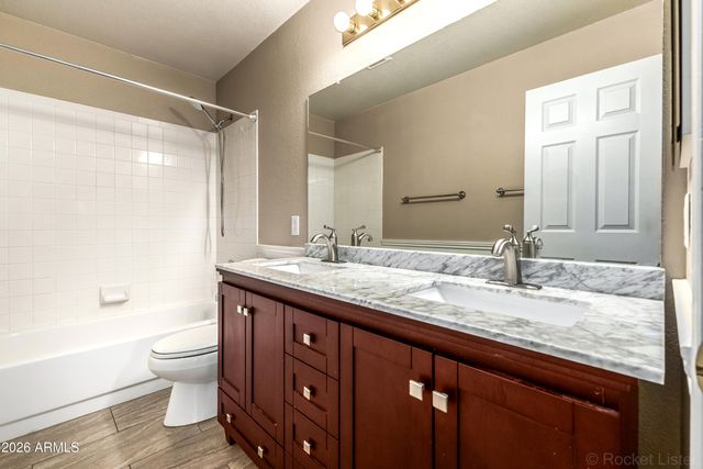 4309 E THISTLE LANDING Drive, Phoenix, AZ 85044