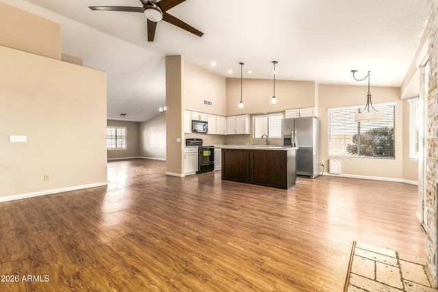 4309 E THISTLE LANDING Drive, Phoenix, AZ 85044