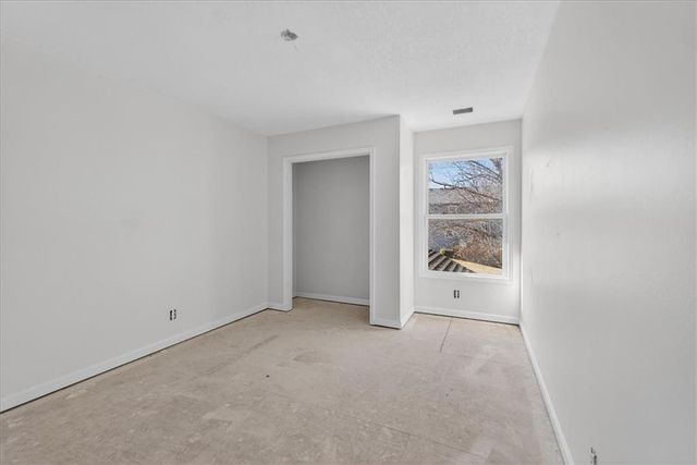 21526 W 51st Terrace, Shawnee, KS 66226