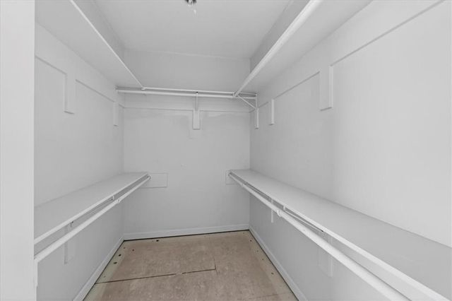 21526 W 51st Terrace, Shawnee, KS 66226