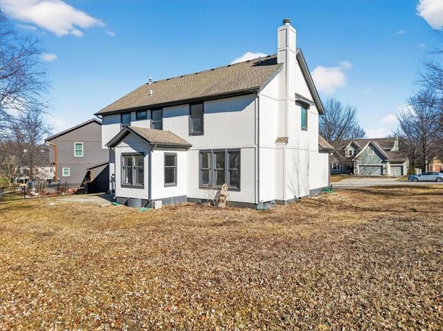 21526 W 51st Terrace, Shawnee, KS 66226