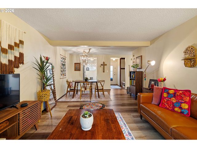 4083 DONALD St A, Eugene, OR 97405