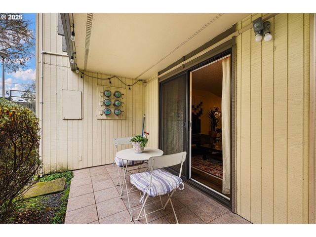 4083 DONALD St A, Eugene, OR 97405