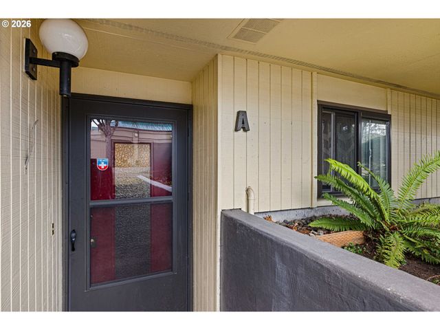 4083 DONALD St A, Eugene, OR 97405