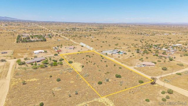 0 Trinidad RD 7, Phelan, CA 92371