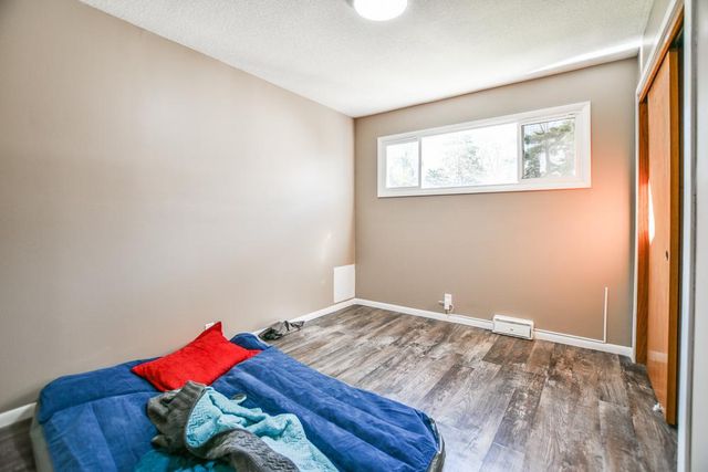 1306 Hillcrest Drive NE, Fridley, MN 55432