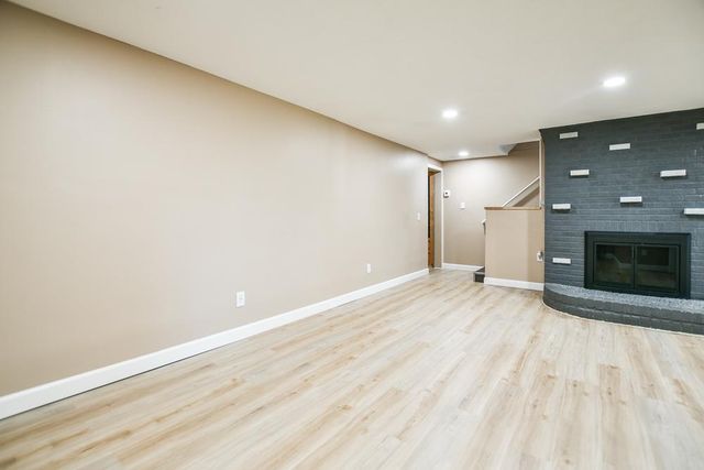 1306 Hillcrest Drive NE, Fridley, MN 55432