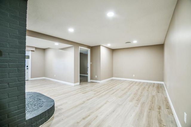 1306 Hillcrest Drive NE, Fridley, MN 55432
